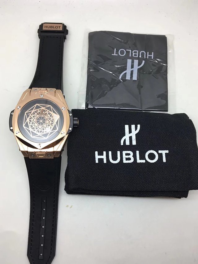 Replica-Hublot-Big-Bang-Sang-Bleu